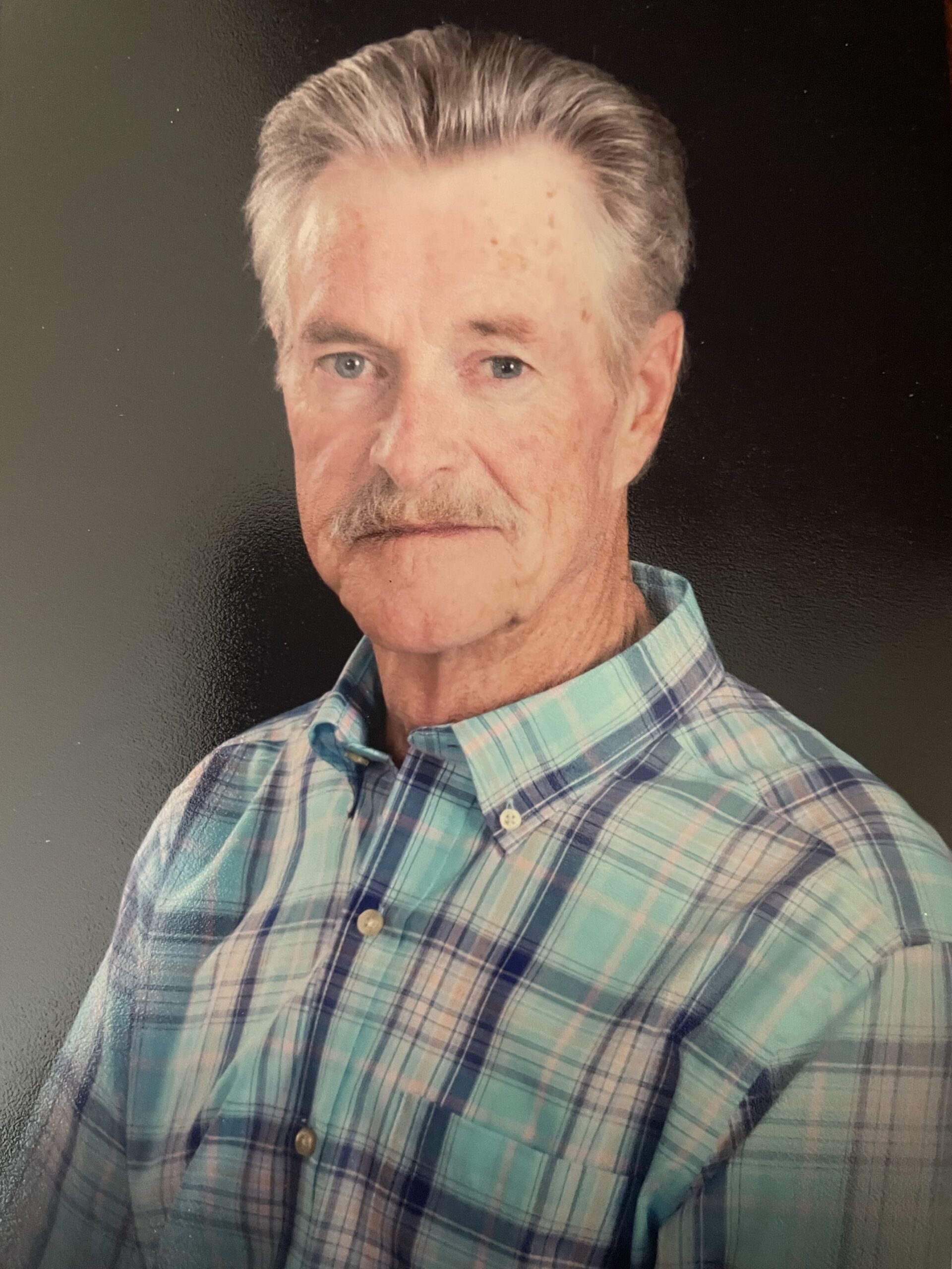 Larry Dale Walker Obituary - Visitation & Funeral Information