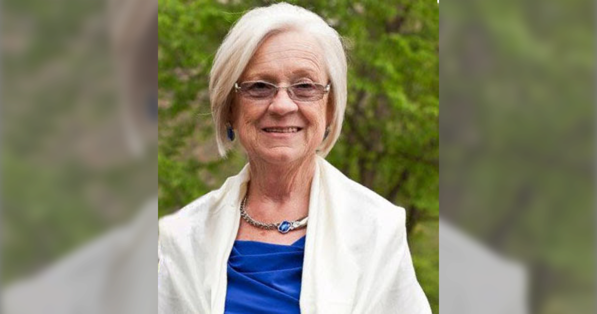 5f32d001f027feb15c70217ae439c37e_first_last.png